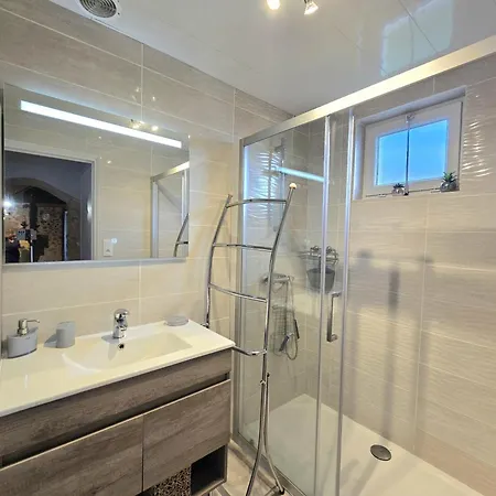 Maison De Charme Pres De Belves Avec Cheminee, Terrasse, Animaux Admis - Fr-1-616-542 * Villeseque